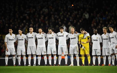 壹电竞焦点-伯纳乌屋顶关闭技术